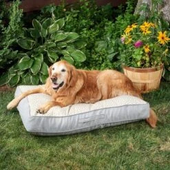 Winn + Willow Sadie Reversible Geometric Dog And Cat Bed - Gray -PawHut Store GUEST 097c4c21 c6eb 4c73 9c2f 3418adb0c3b9