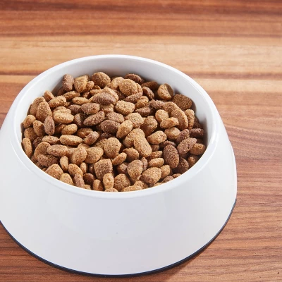 IAMS Healthy Weight With Real Chicken Adult Premium Dry Dog Food 3 IAMS Healthy Weight With Real Chicken Adult Premium Dry Dog Food - Image 3