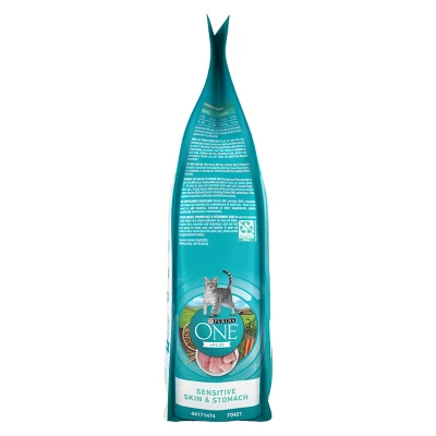 Purina ONE Sensitive Skin & Stomach Adult Premium Turkey Flavor Dry Cat Food 4 Purina ONE Sensitive Skin & Stomach Adult Premium Turkey Flavor Dry Cat Food - Image 4