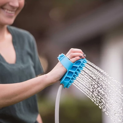 Aquapac Aquapaw Dog Bath Brush - Sprayer And Scrubber 2 Aquapac Aquapaw Dog Bath Brush - Sprayer And Scrubber - Image 2