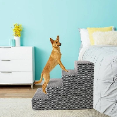 Precious Tails Herringbone High Density Foam 4-Step Pet Stairs - Black 4 Precious Tails Herringbone High Density Foam 4-Step Pet Stairs - Black - Image 4