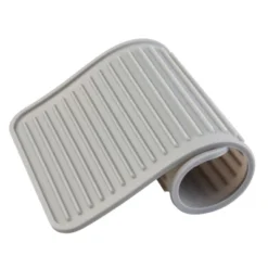 MDesign Silicone Pet Food/Water Bowl Feeding Mat For Dogs - Small -PawHut Store GUEST a213d7db 5ecb 484c abfc 728484aa231e