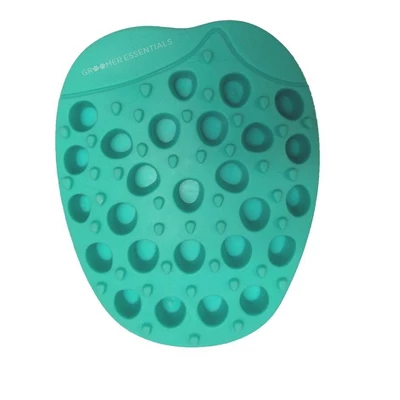 Groomer Essentials Rubber Curry Brush 1 Groomer Essentials Rubber Curry Brush